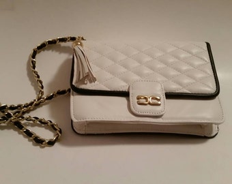 Vintage cross body shoulder bag. GENUINE LEATHER