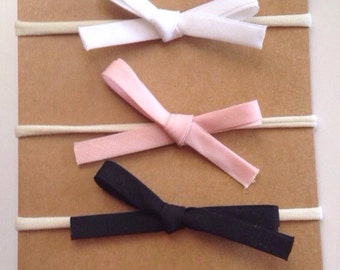 Mini schoolgirl bows, set of 3, newborn bows, mini baby bows,baby shower gift,baby girl headbands,girl bows,nylon headbands,solid color bows