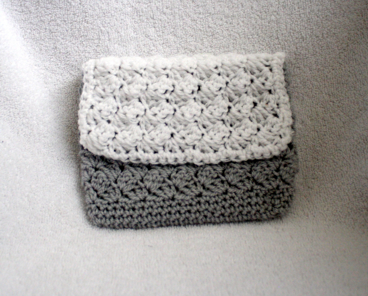 Perfect little clutch by SoftnTenderCrochet on Etsy