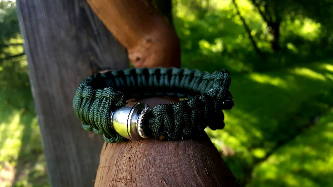 Paracord Pipe Bracelet Army Green