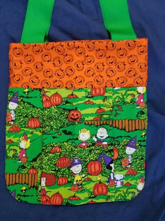 Items similar to Peanuts Halloween Handbag on Etsy