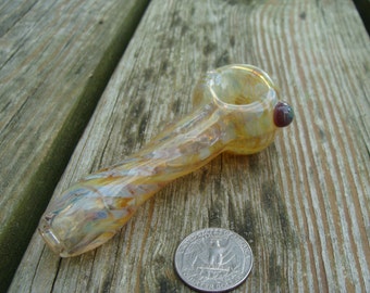Color changing glass pipe