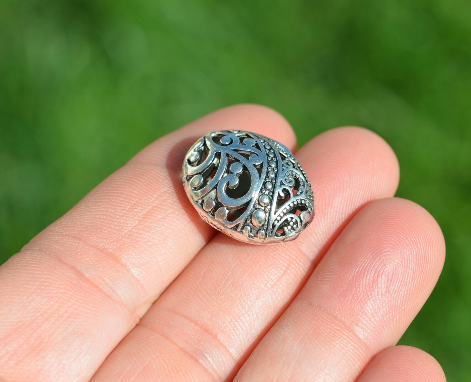 5 Silver Plated 22mm Large Oval Beads BD117