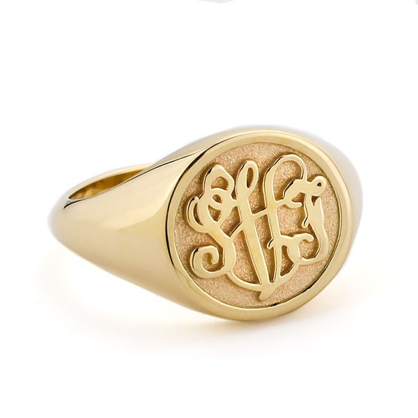 Women&#39;s Script Monogram Ring in 14k Gold Signet Ring