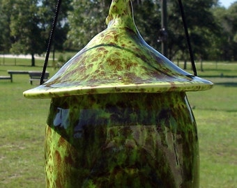 Ceramic Bird Feeder, Pottery Style, Pistachio, Speckled