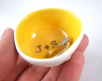 WEDDING RING DISH / personalized ring bearer / engagement ring holder / bridal shower gift / anniversary gift / custom ring pillow / for her