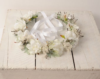 White Wedding Flower Crown Bridal Headband Rustic Hair Piece Floral Headpiece Silk Woodland Head Wreath Halo Sage Green Leaves Babys Breath