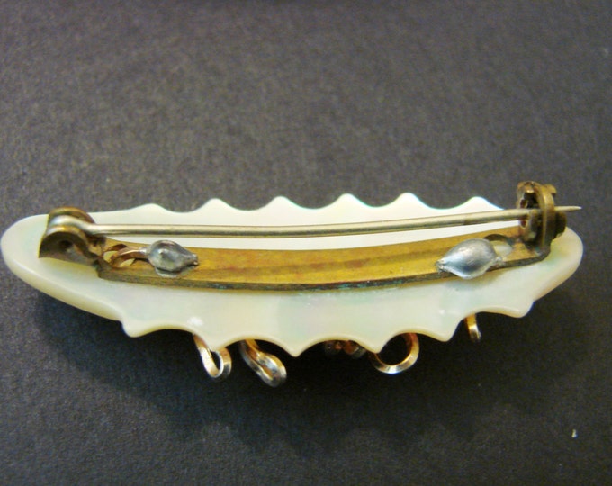 Mother of Pearl Hand Carved MOTHER Brooch / Gold Filled Wire / Mid Century / Vintage Jewelry / Jewellery