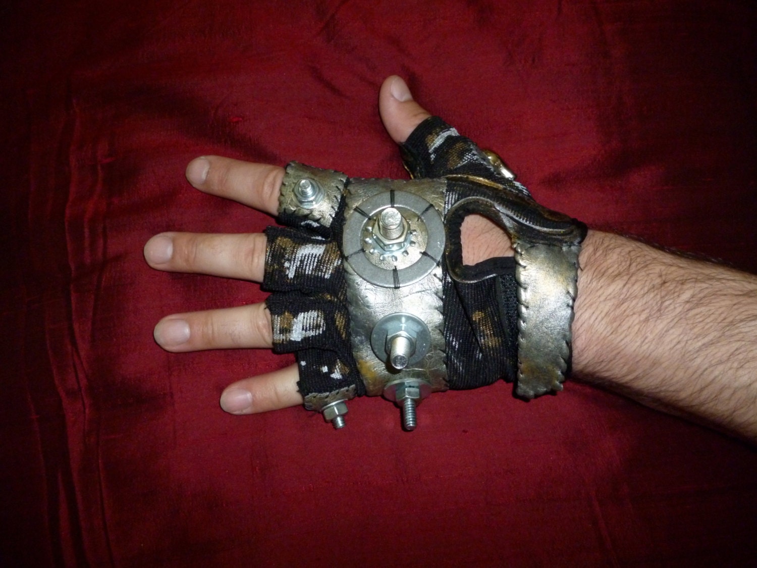 Women's BERSERKER Moonhoar Monster Glove