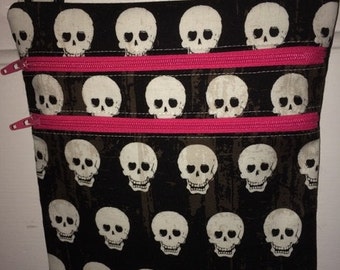 Sale!!*** Skull Zip and Go Bag