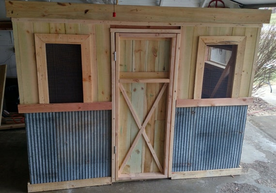 DIY Vintage Chicken Coop Plans Can Be Made From New Material
