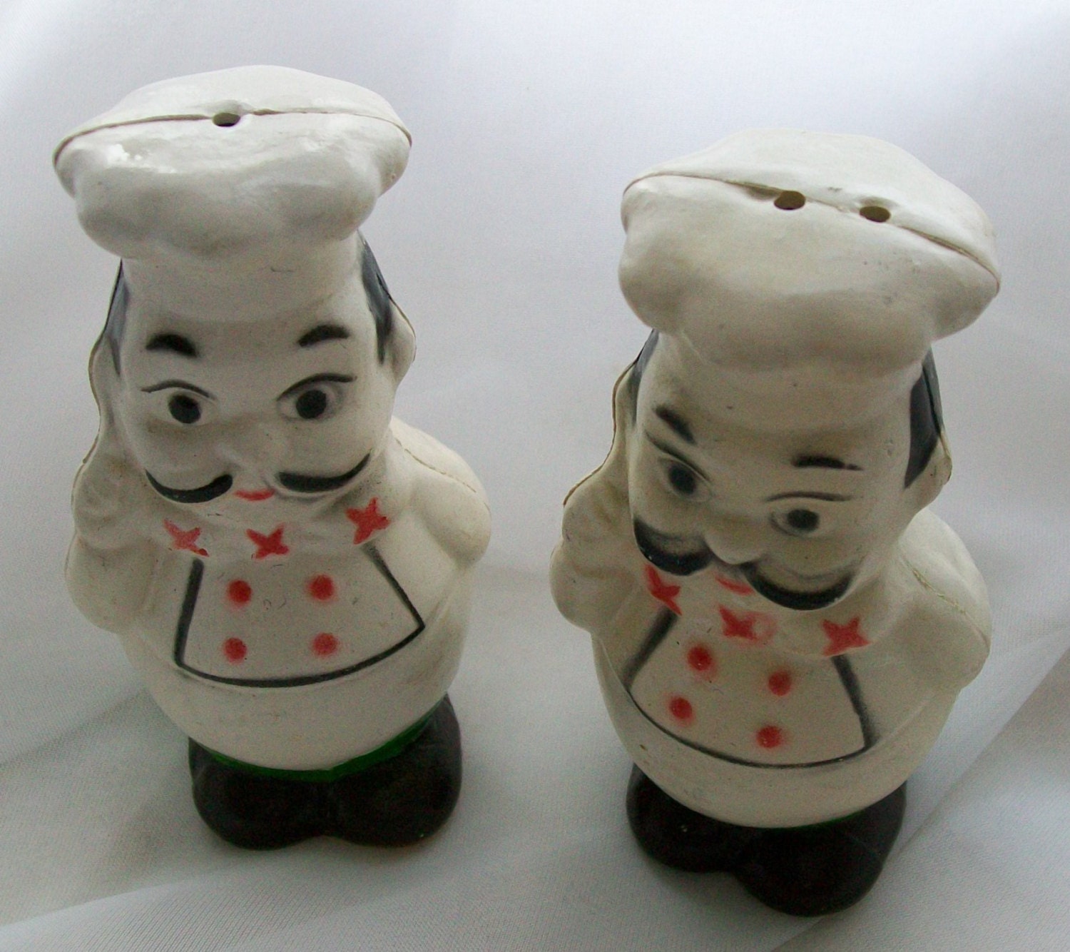 Vintage salt and pepper shakers chef salt and pepper
