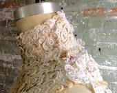 Victorian gibson Girl collar fragment Victorian gibson Girl collar fragment