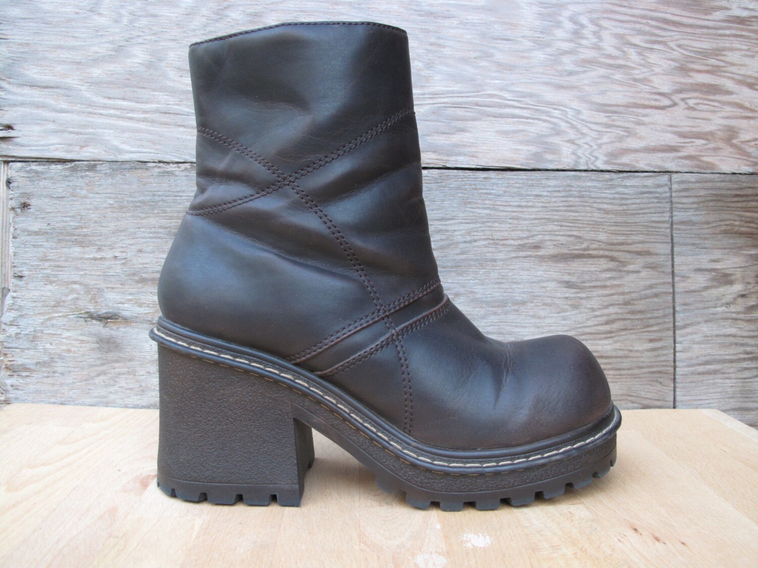 brown chunky heel boot