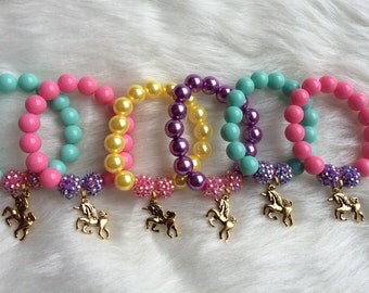 Unicorn party favor bracelet.. Unicorn charm bracelet.. Unicorn party.. Unicorn party favor.. Unicorn birthday party