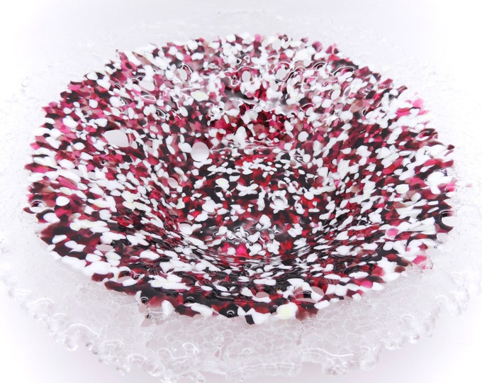 Round glass dish. Pink fused glass bowl. Gifts for her. Modern home decor. Wedding anniversary, housewarming birthday leaving thank you gift