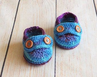 Baby Loafers - Baby boy crochet shoes - Newborn slippers - Baby button loafers - Bright blue infant shoes - Ready to ship