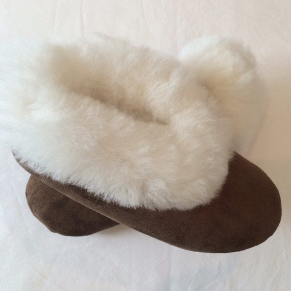Warm 100% Baby Alpaca Fur Slippers for Men Women teens. A