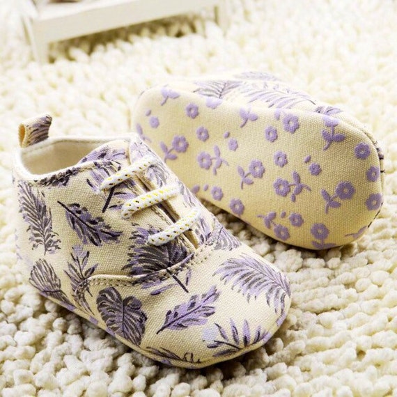 Pattern Fabric Slippers | fabric baby shoes baby girl soft shoes pattern by remolistudio Pattern Fabric Slippers | fabric baby shoes baby girl soft shoes pattern by remolistudio