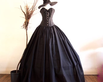 Halloween Adult Evil Witch Costume, includes Free Witches Hat