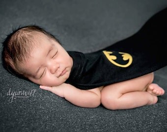 Newborn Batman cape, Infant Superhero cape, Newborn photo shoot prop, newborn Batman costume, Baby cape, Infant Batman halloween costume