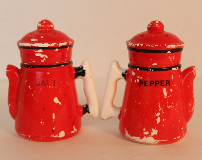 Vintage Coffee Pot Kettle Salt and Pepper Shakers, Missouri Souvenir