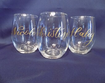 SALE: Bridal Party Wine Glasses, Custom Stemless Wine Glass, Personalized Bridal Party Gift, Bridesmaid Gift, Personalized Gifts for Mother