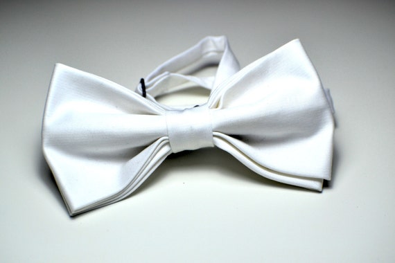 Items similar to Plain White Man's Bow Tie Neutral Color Bright Simple ...