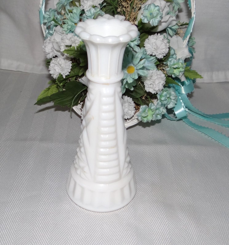 White Milk Glass Bud Vase Vintage Wedding Vase 1960s White