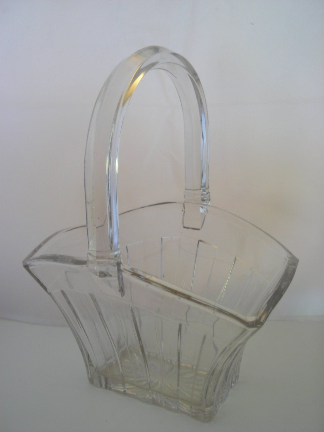 Heisey Glass Bride's Basket Vintage Excellent Condition