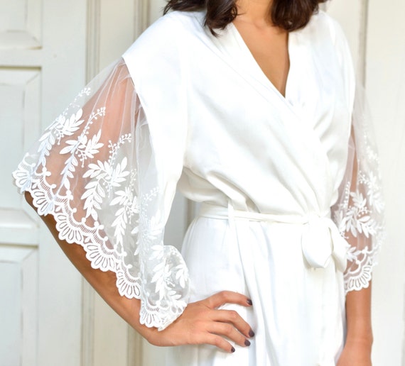 Bridal Robe, Ava Maria, Ivory Lace Robe - Code: P133