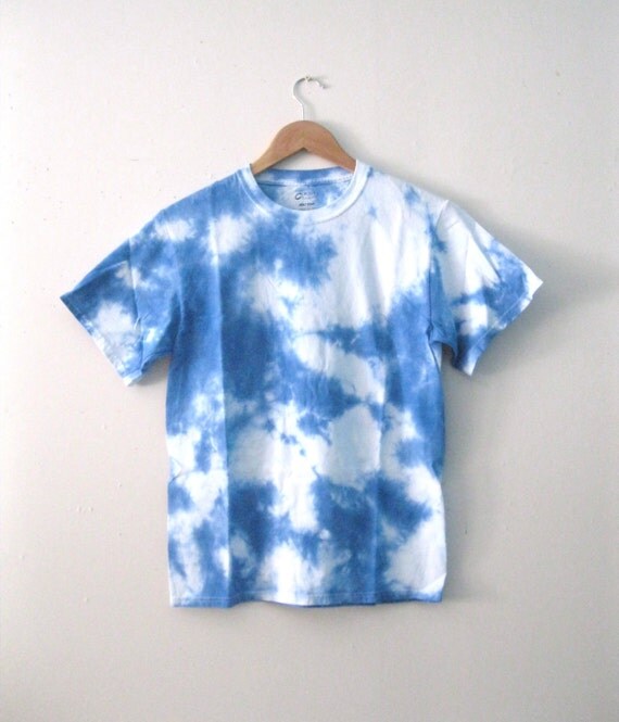 Hand-Dyed Blue Sky and clouds Dreamer tee shirt / Men's or
