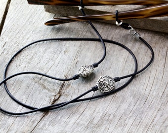 Boho Leather Silver Eyeglass Chain, Leather Eyeglass Holder, Leather Eyeglass Cord, Boho Accessories, Sunglasses Chain, Eyewear Lanyard