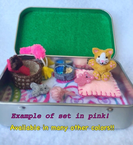 cat felt miniature plush playset in a tin Itty Bitty Maties
