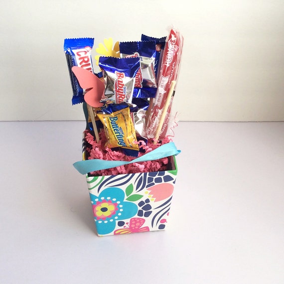 Small Pink Flower Candy Bouquet by TheCandyCaneLady on Etsy