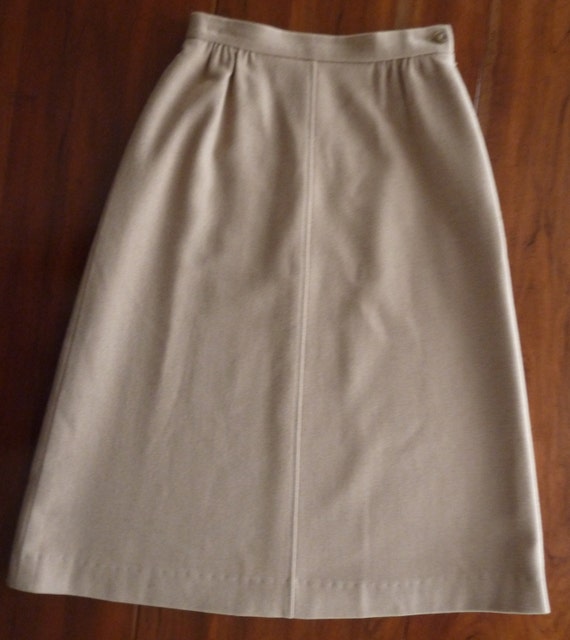 Jaeger Wool/Camel Hair Skirt Size 8 Made in Great Britain