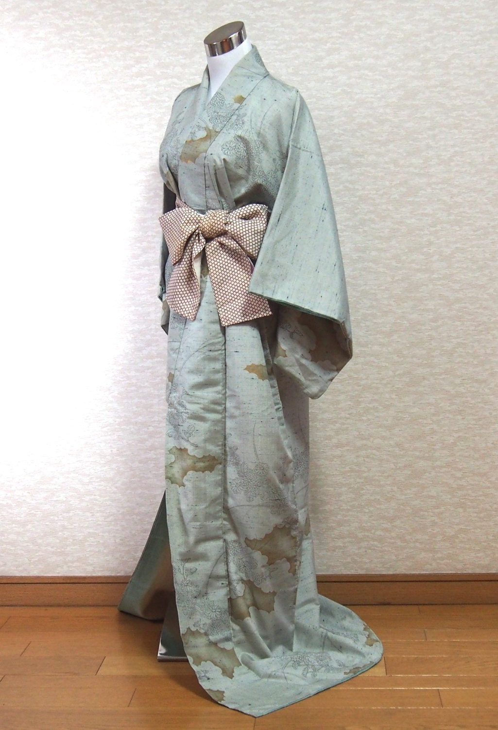traditional japanese robes