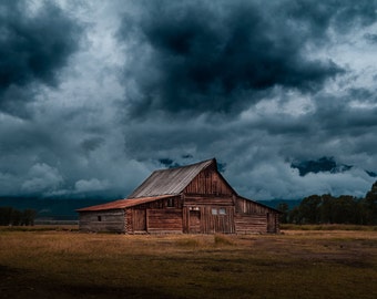 Old House - Barn - Barn Photo - Ruin - Ruin Photo - Old House Photo - Digital Photo - Digital Download - Instant Download - Home Decor