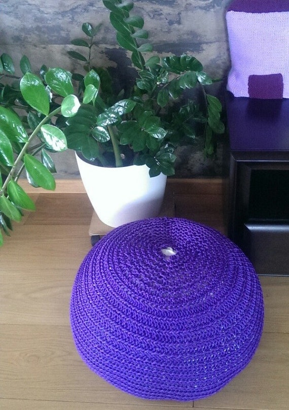 Crochet pouf with a bean bag bead filling