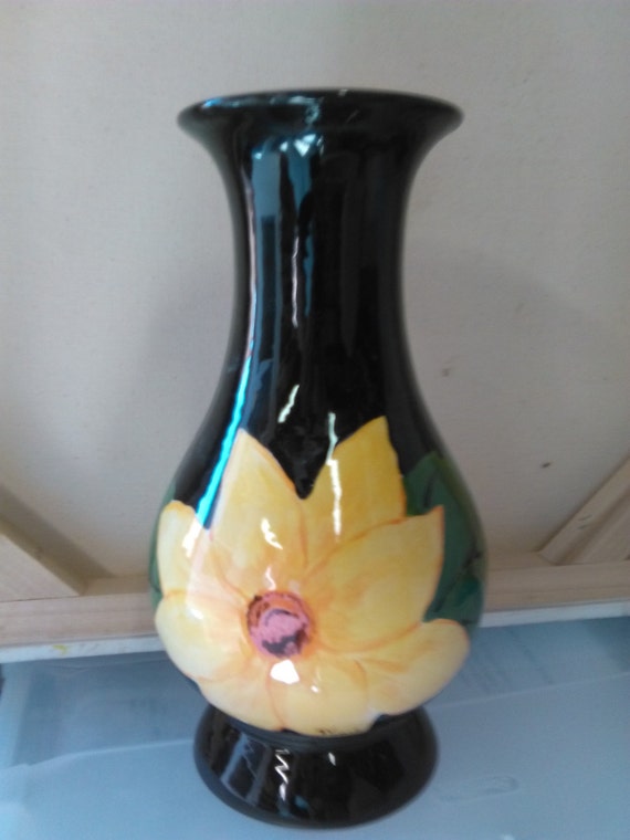 Black vase by TeresasCeramicGifts on Etsy