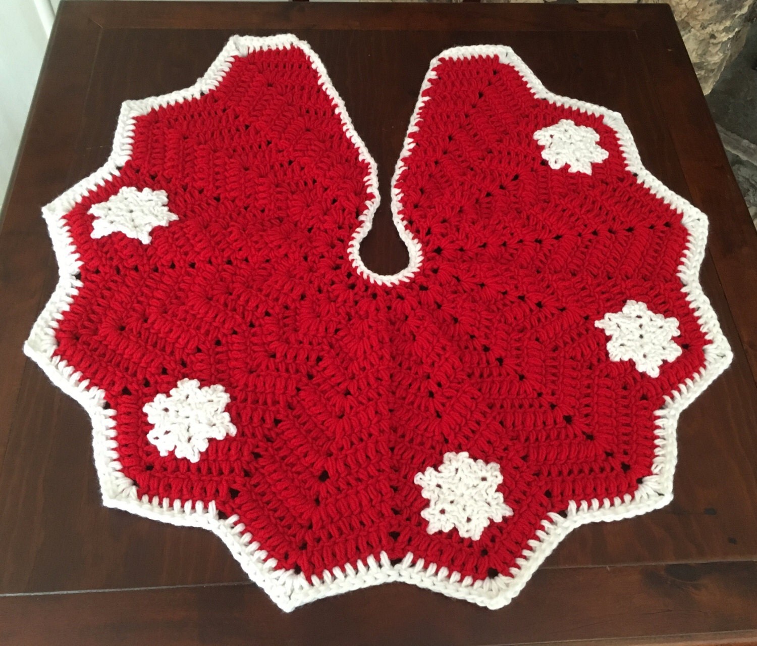 snowflake christmas tree skirt crocheted snowflake christmas tree skirt crocheted