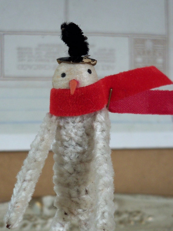 Pipe Cleaner Snowman Figure / Vintage Craft Supplies