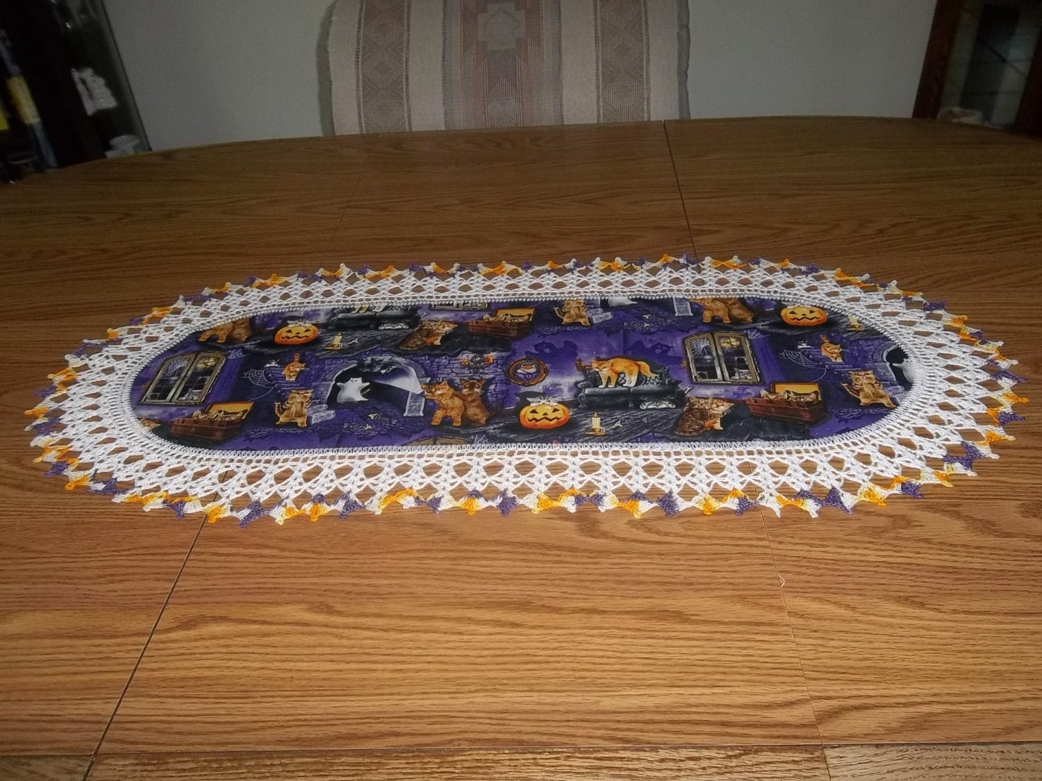 Crochet Halloween Table Runner Scaredy Cats Pumpkins