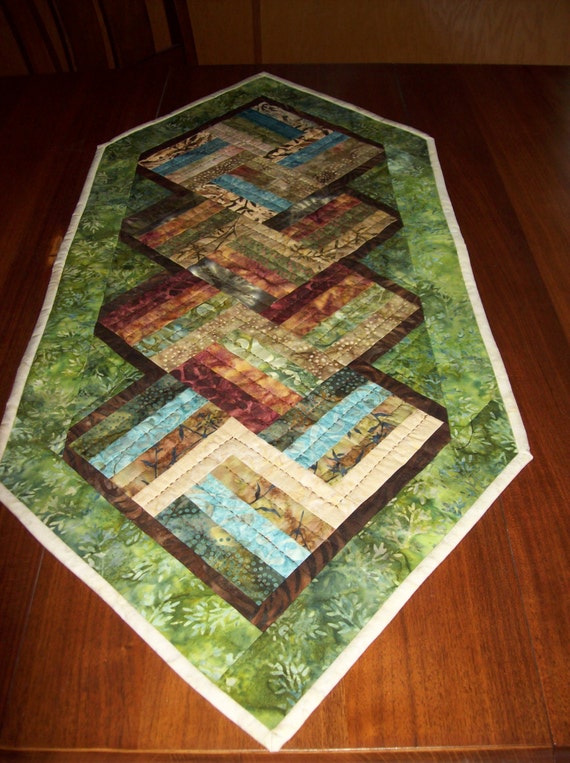 Earth tone colored table runner