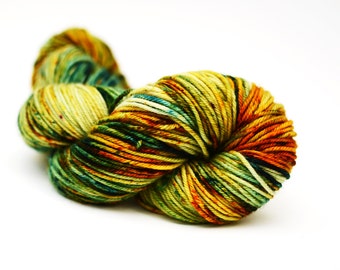 Hand dyed yarn - Superwash Merino Worsted - 115g