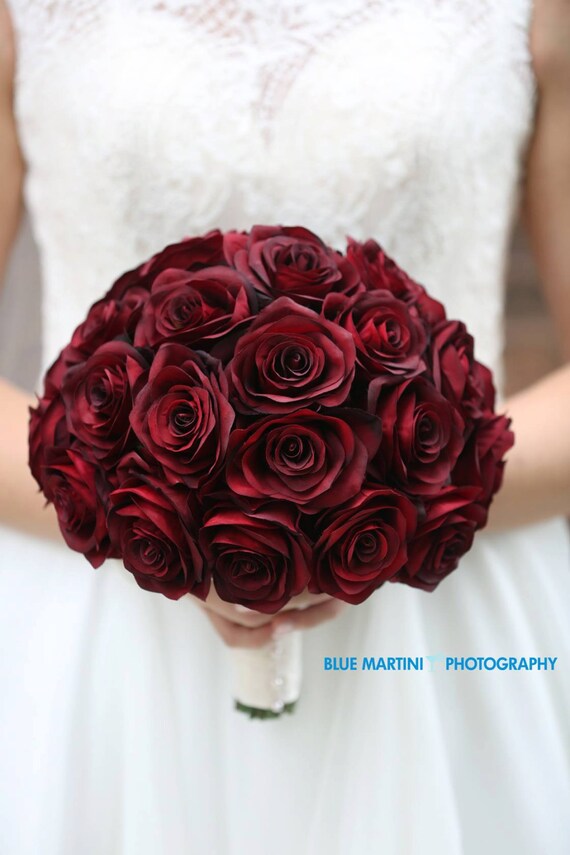 Simple and elegant black magic open rose bridal bouquet