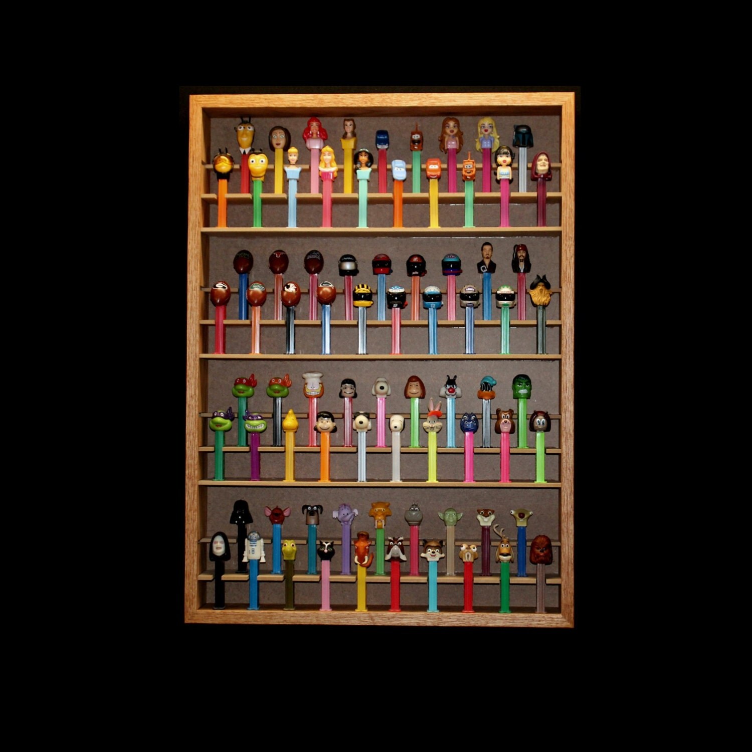 Pez dispenser display case holds 76 FREE SHIPPING