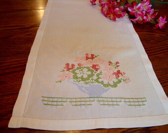Floral Dresser Scarf Pink and Red Flowers Vintage Table Runner Bureau Scarf Table Linens