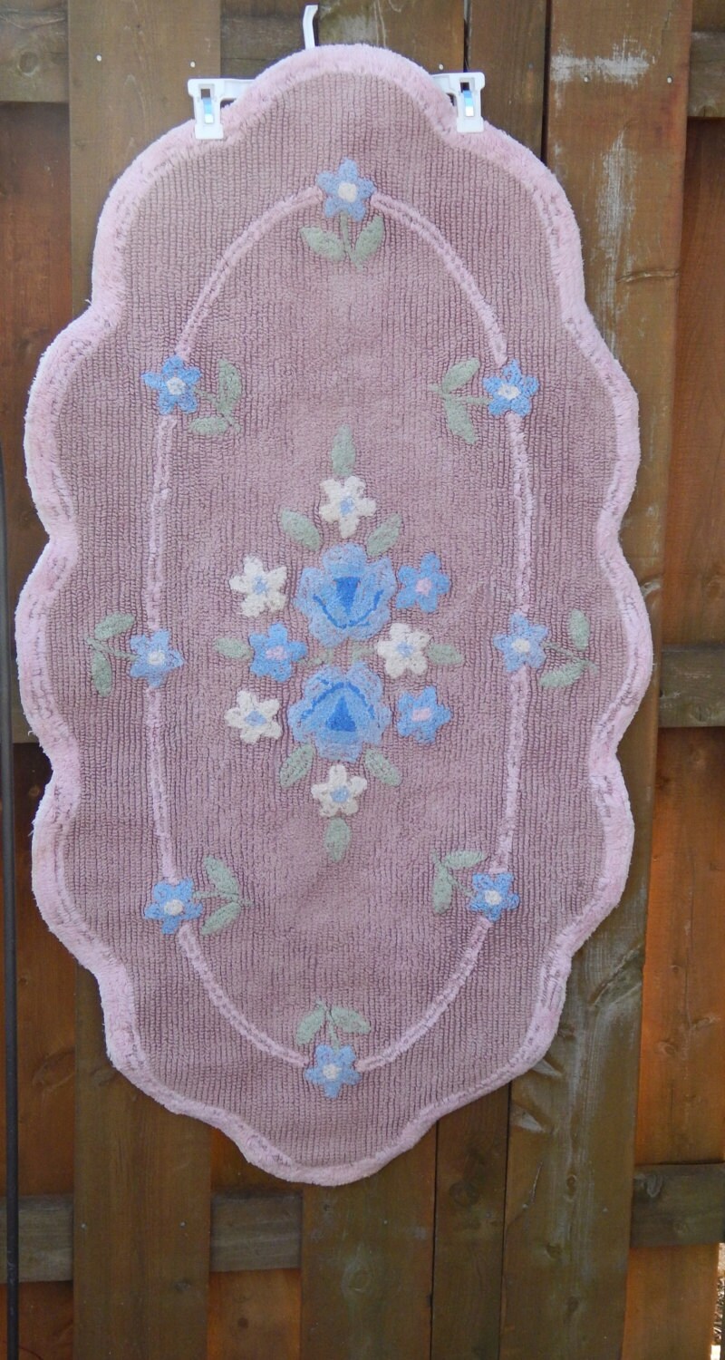 Chenille Throw Rug Vintage Chenille Rug Oval by SaleOfEstates