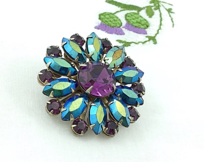 Pretty Vintage Purple Rhinestone Brooch. High End Designer Jewelry. Sparkly brooch. Aqua blue aurora borealis rhinestones jewelry.